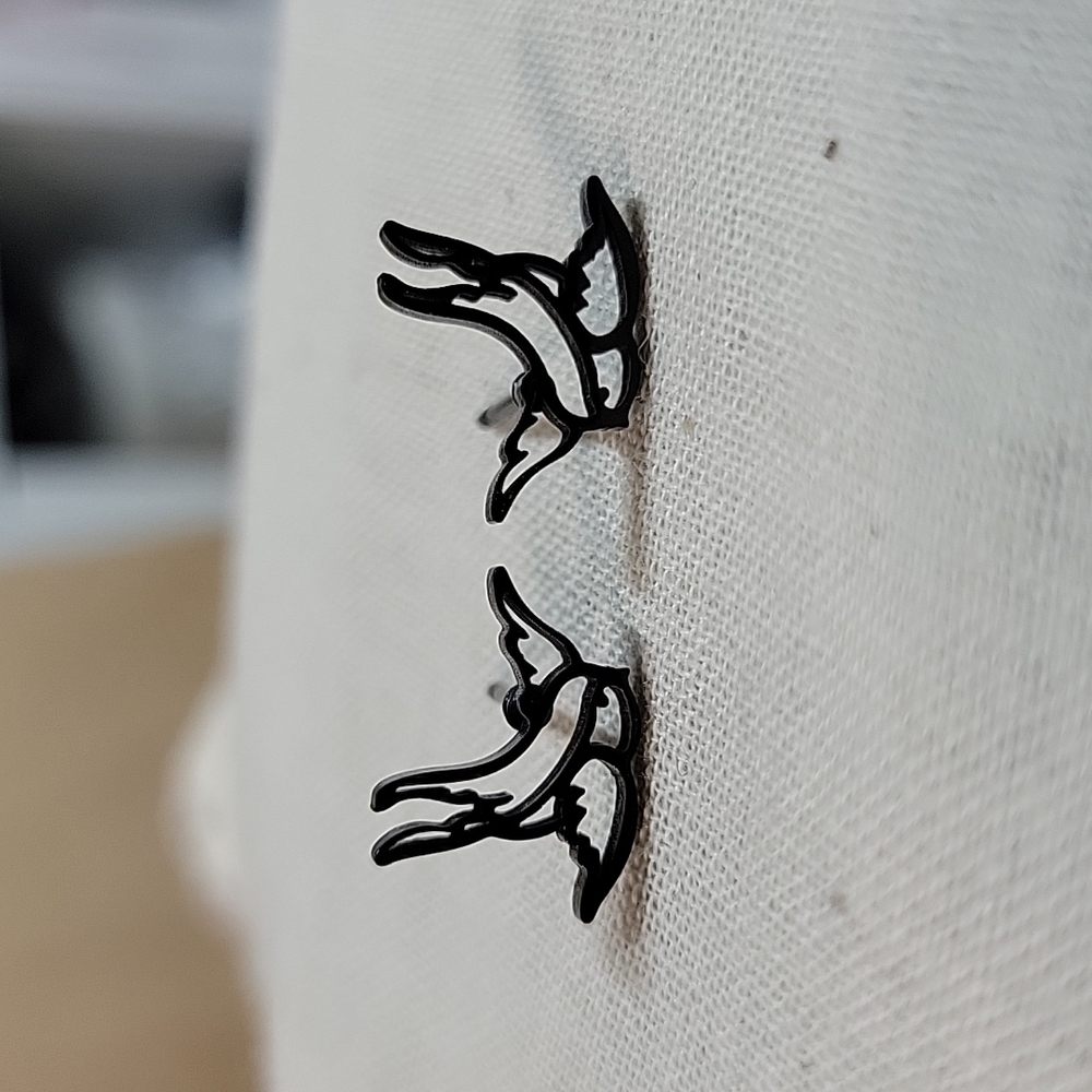 Rockabilly Pin-up Tattoo Style Swallow Stud Earrings, unisex - Picture 3 of 5